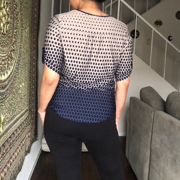 Small/Medium Contemporary Blouse - Picture 2 of 7